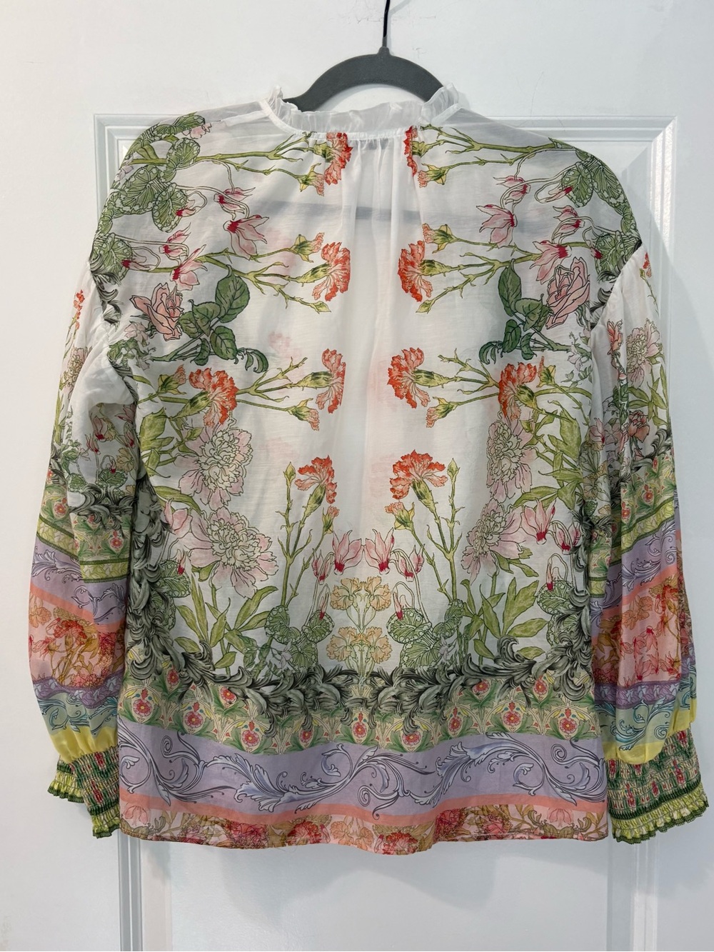 Alice + Olivia Julius Smocked Cuff Silk Blend Blouse XS - Picture 7 of 9